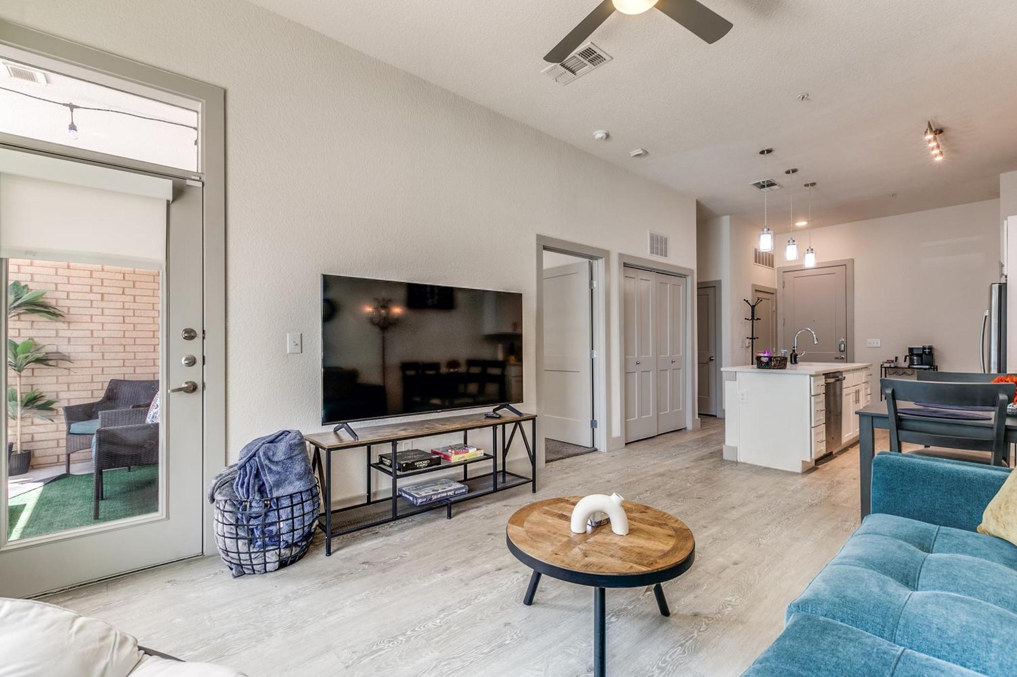 Lush Downtown Condo On Riverwalk W King Ste, Free Parking, Pet Friendly, Centrally Located On Riverwalk Сан-Антонио Экстерьер фото